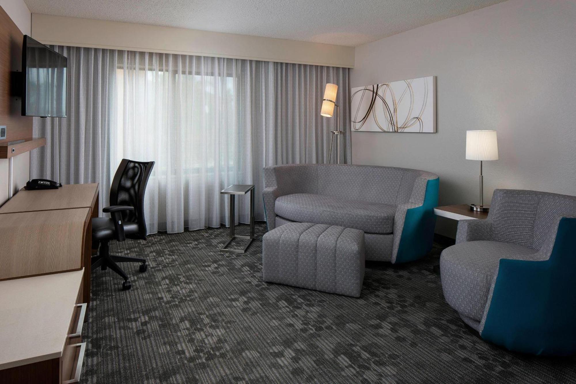 Courtyard By Marriott Daytona Beach Speedway/Airport Exterior foto